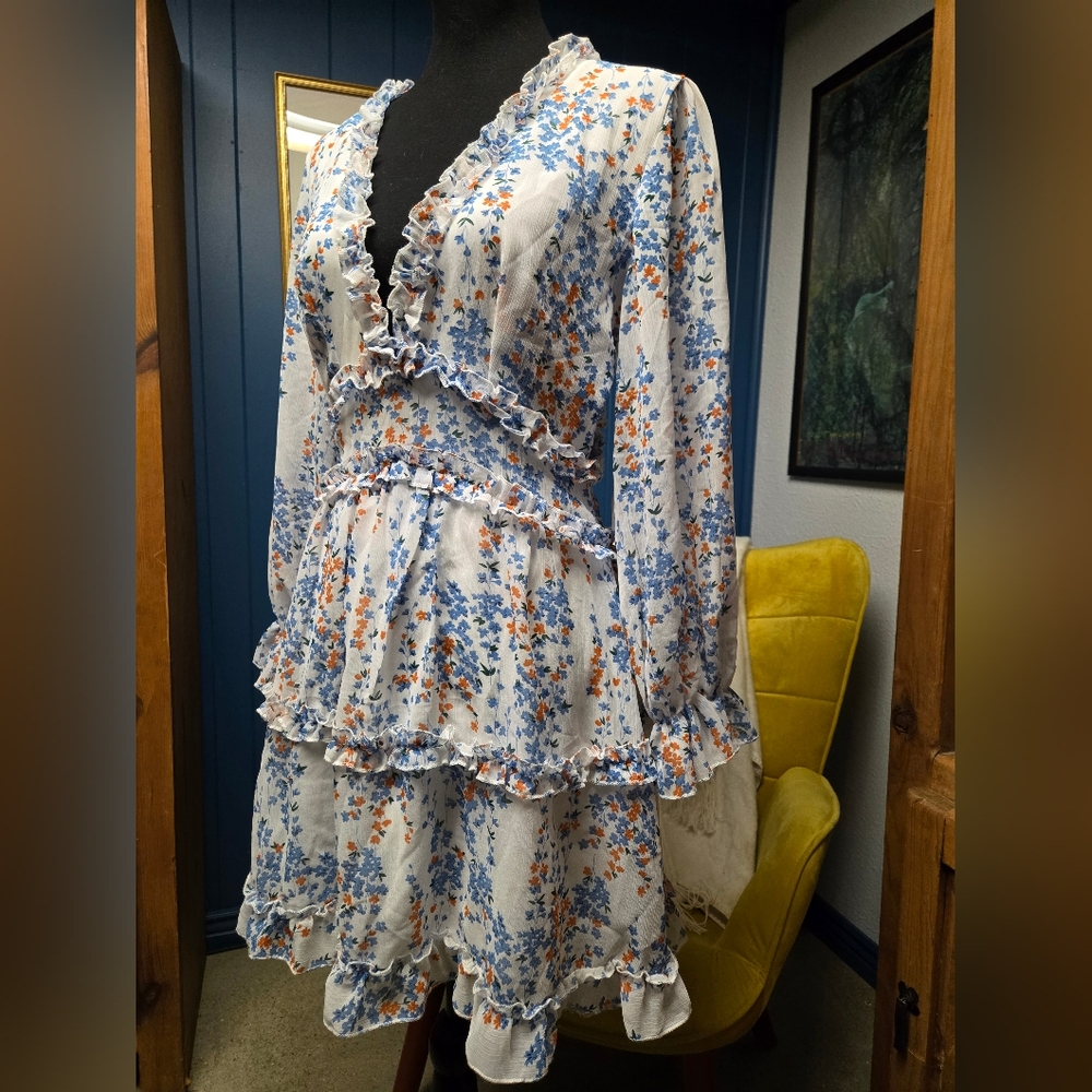 Floral Dress With Ruffles Size S - Picture 3 of 7